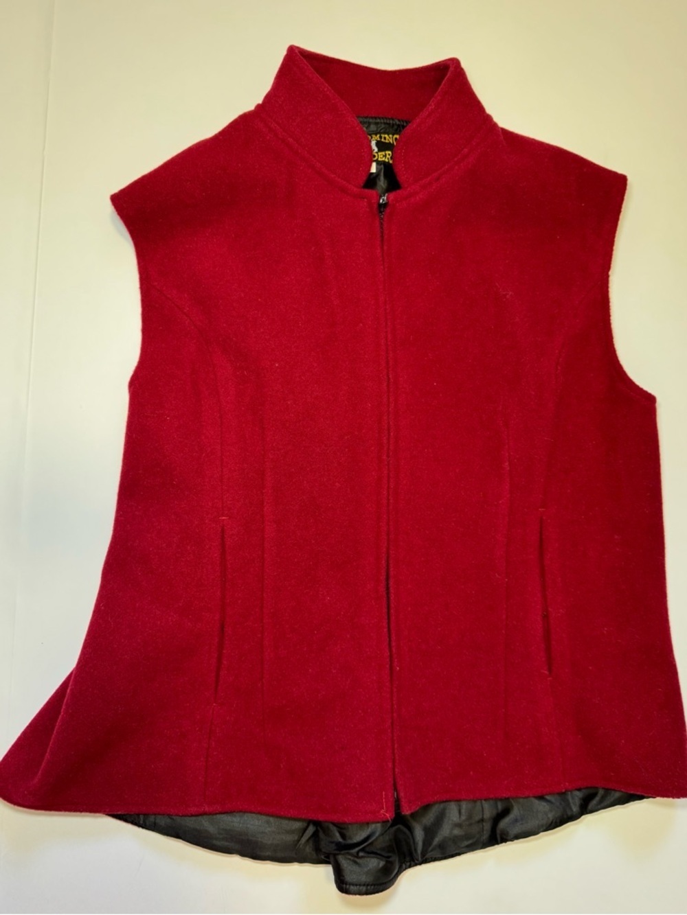 Wyoming Traders Western Ranch cowgirl zip vest made of 100% wool XL